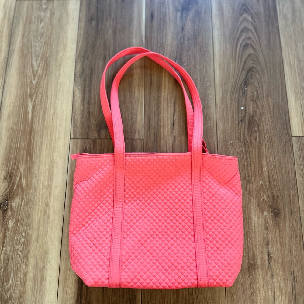 Vera Bradley womens iconic Coral Quilted Tote Bag - Picture 4 of 5